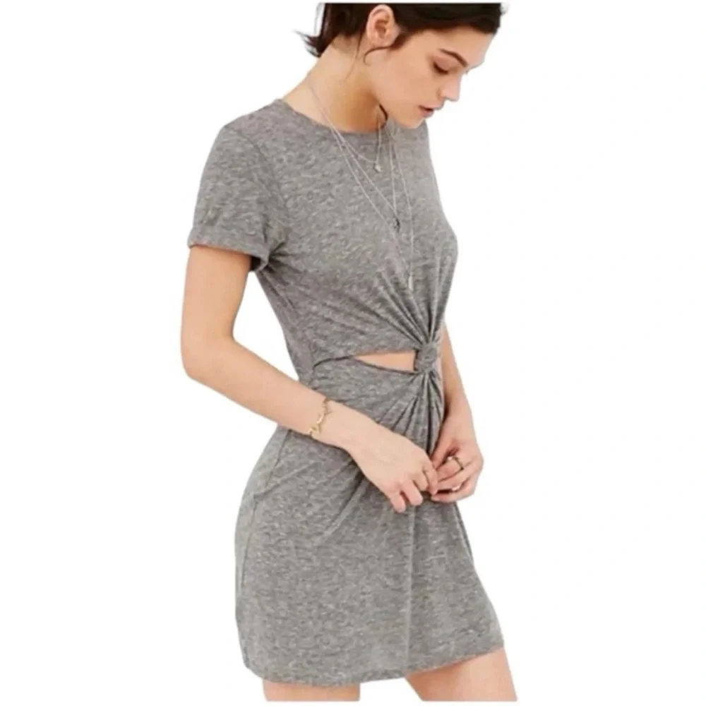 Urban Outfitters Honey Punch Knotted Cut Out T-Shirt Dress Size Small - Picture 2 of 6